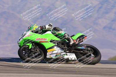 media/Oct-20-2024-CVMA (Sun) [[d4a3dff211]]/Race 16-Formula Middleweight/